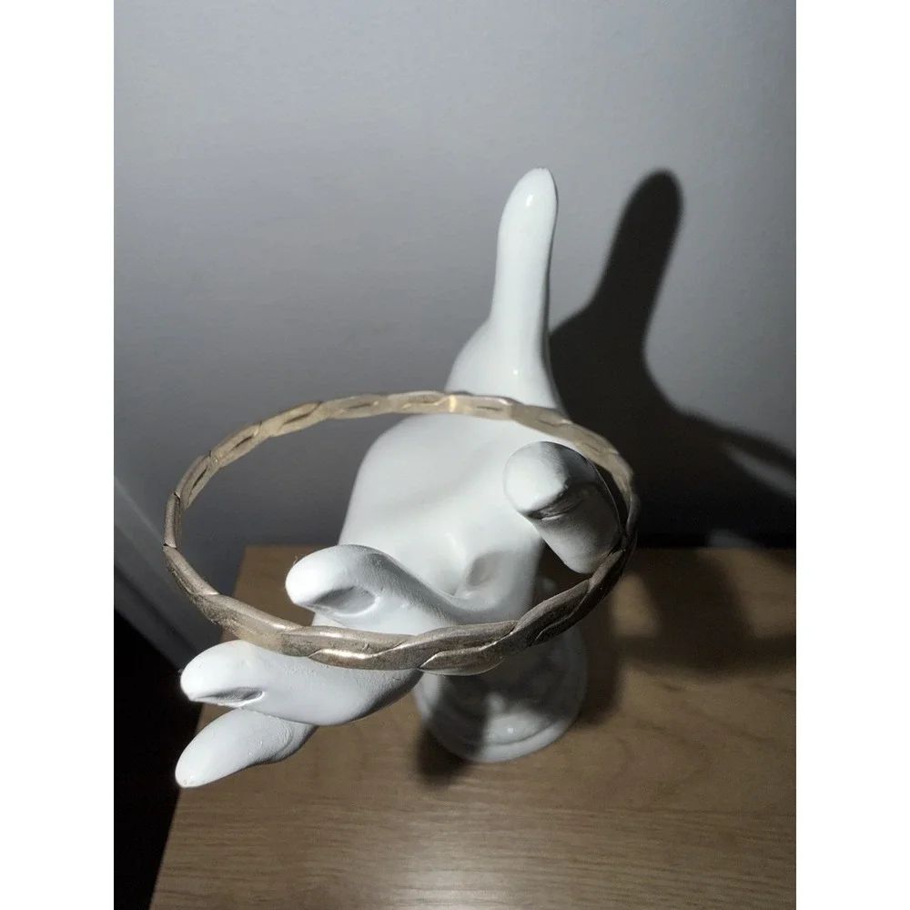 Beautiful vintage Mexico sterling silver 925 bangle bracelet 8